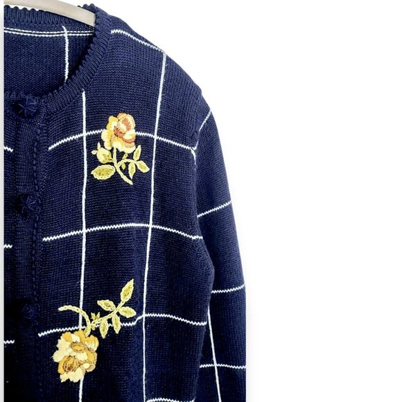 vintage 90's acrylic wool grid floral embroidered chunky granny cardigan S/M - Picture 4 of 6